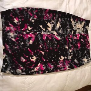 Dark floral pencil skirt